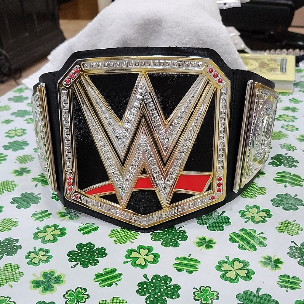 WWE CHAMPIONSHIP TOY TITLE BELT